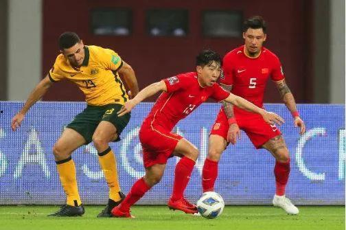 国足中场爆料最新消息是真的吗,最新消息真实性揭秘 第1张 国足中场爆料最新消息是真的吗,最新消息真实性揭秘 第1张