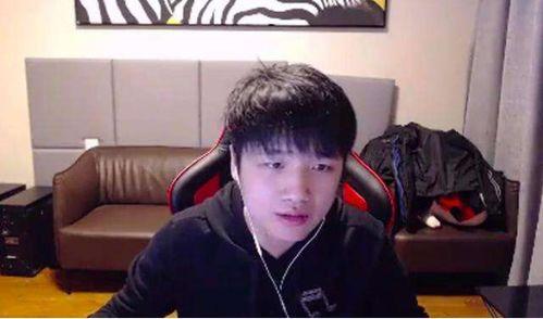 草莓微笑最新爆料,揭秘明星背后的真实故事 第3张 草莓微笑最新爆料,揭秘明星背后的真实故事 第3张